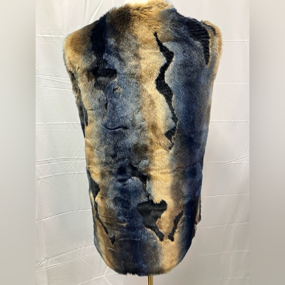 Arianna By Howard’s Faux Fur Vest Black Blue Tan hook & Eye Like New  Sm/M - Picture 9 of 12